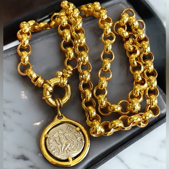Jewelry - ***SOLD***Vintage 14k Yellow Gold 6mm Rolo Link Roman Coin Pendant Necklace!
